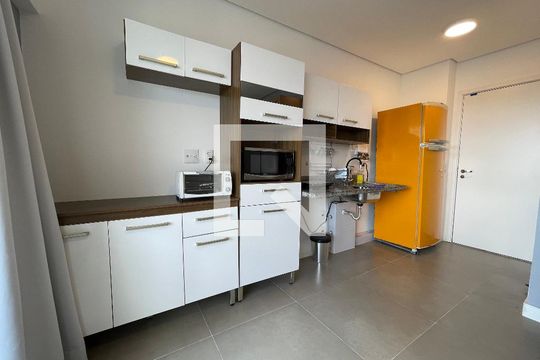 Cozinha de kitnet/studio à venda com 1 quarto, 25m² em Butantã, São Paulo
