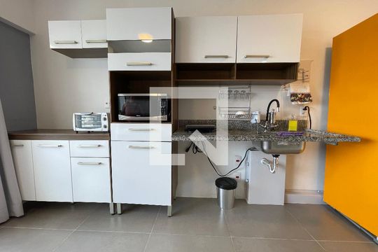 Cozinha de kitnet/studio à venda com 1 quarto, 25m² em Butantã, São Paulo