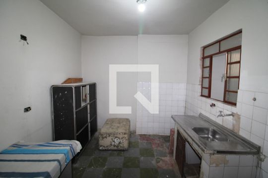 Casa 2 - Cozinha de casa para alugar com 2 quartos, 238m² em Santa Ines, São Paulo