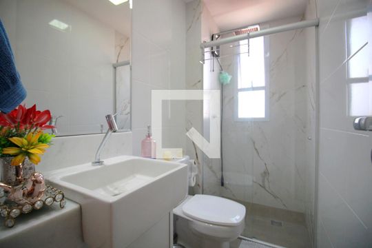 Banheiro de apartamento à venda com 2 quartos, 63m² em Nova Suíça, Belo Horizonte