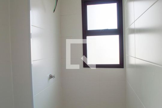 Banheiro de apartamento para alugar com 2 quartos, 45m² em Vila Helena, Sorocaba