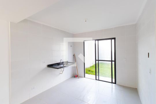 Cozinha de casa de condomínio para alugar com 3 quartos, 70m² em Jardim Ipes, Cotia
