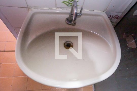 Banheiro de kitnet/studio à venda com 1 quarto, 33m² em Vila Jerusalem, São Bernardo do Campo