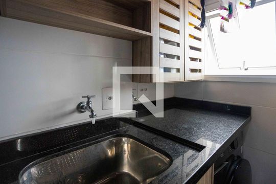 Área de Serviço de apartamento para alugar com 2 quartos, 54m² em Vila Euro, São Bernardo do Campo