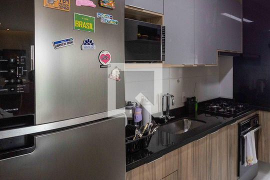 Cozinha de apartamento para alugar com 2 quartos, 54m² em Vila Euro, São Bernardo do Campo