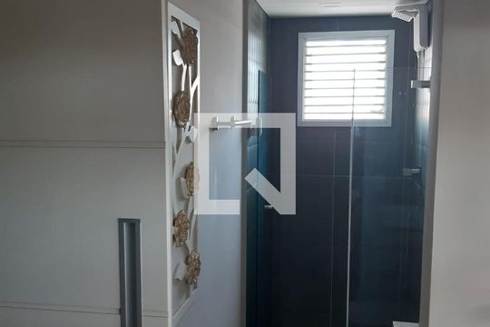 Banheiro de apartamento à venda com 1 quarto, 31m² em Santa Teresinha, São Paulo