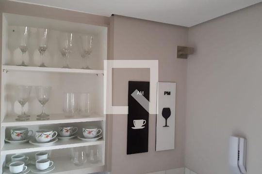 Cozinha de apartamento à venda com 1 quarto, 31m² em Santa Teresinha, São Paulo