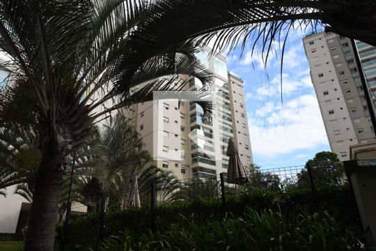 Fachada do bloco de apartamento à venda com 3 quartos, 131m² em Residencial Vista Verde, Campinas