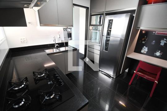 Cozinha de apartamento à venda com 3 quartos, 131m² em Residencial Vista Verde, Campinas