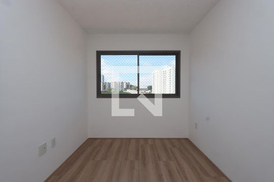 Sala/Quarto de kitnet/studio para alugar com 1 quarto, 28m² em Vila Independencia, São Paulo