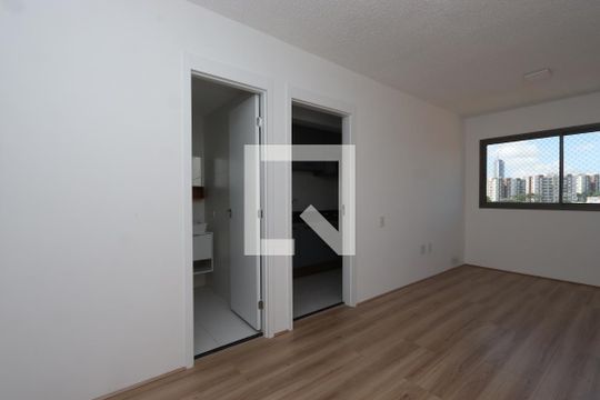 Sala/Quarto de kitnet/studio para alugar com 1 quarto, 28m² em Vila Independencia, São Paulo