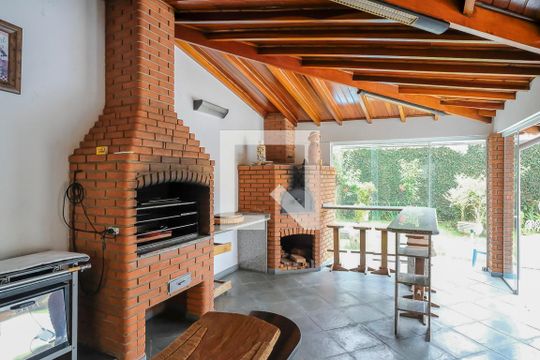 Quintal de casa à venda com 4 quartos, 585m² em Jardim Sao Caetano, São Caetano do Sul