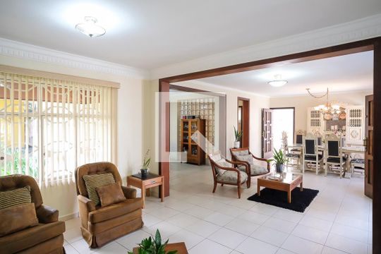 Casa à venda com 4 quartos, 585m² em Jardim Sao Caetano, São Caetano do Sul