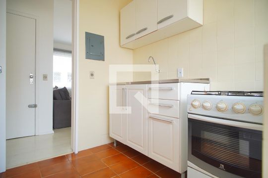 Cozinha de apartamento à venda com 1 quarto, 45m² em Auxiliadora, Porto Alegre