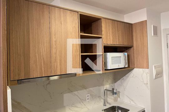 Sala e Cozinha Integrada de apartamento para alugar com 1 quarto, 24m² em Água Branca, São Paulo