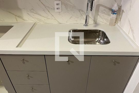 Sala e Cozinha Integrada de apartamento para alugar com 1 quarto, 24m² em Água Branca, São Paulo