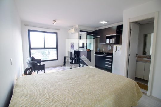 Kitnet/Studio para alugar com 1 quarto, 27m² em Cidade Monções, São Paulo