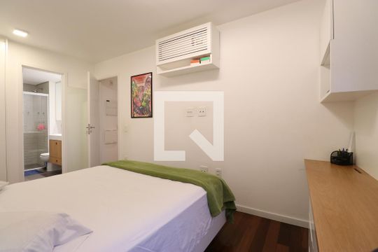 Suíte de apartamento à venda com 2 quartos, 62m² em Água Branca, São Paulo
