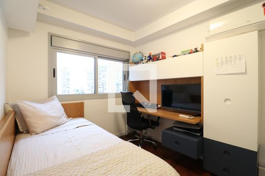Quarto de apartamento à venda com 2 quartos, 62m² em Água Branca, São Paulo