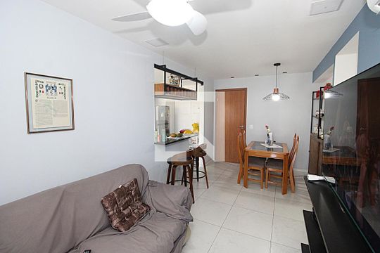 Sala de apartamento à venda com 2 quartos, 60m² em Todos Os Santos, Rio de Janeiro