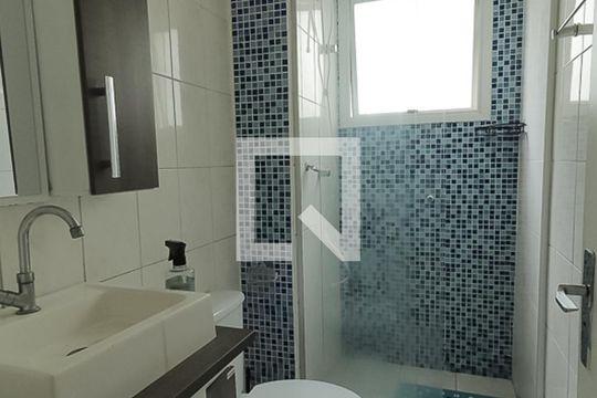 Banheiro de apartamento para alugar com 2 quartos, 57m² em Rio Branco, São Leopoldo