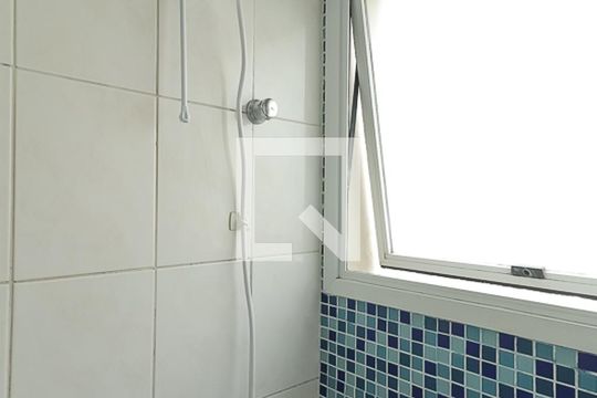 Banheiro de apartamento para alugar com 2 quartos, 57m² em Rio Branco, São Leopoldo