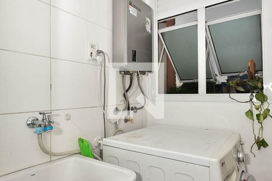 Área de Serviço de apartamento para alugar com 2 quartos, 70m² em Vila Suzana, São Paulo