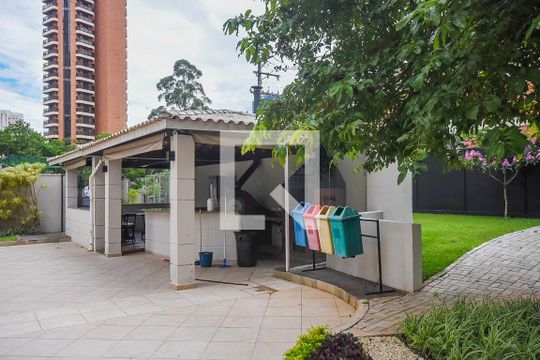 Churrasqueira de apartamento para alugar com 2 quartos, 70m² em Vila Suzana, São Paulo