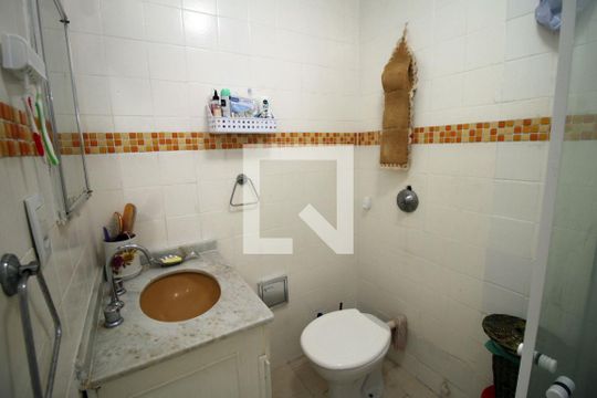Banheiro de apartamento para alugar com 3 quartos, 80m² em Vila da Penha, Rio de Janeiro