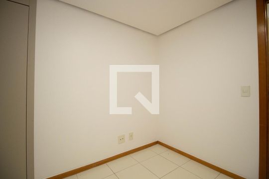 Quarto 1 de apartamento para alugar com 2 quartos, 60m² em Setor de Habitações Individuais Norte, Brasília