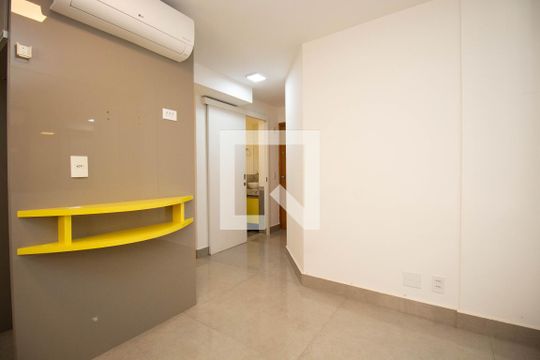 Sala de apartamento para alugar com 2 quartos, 60m² em Setor de Habitações Individuais Norte, Brasília