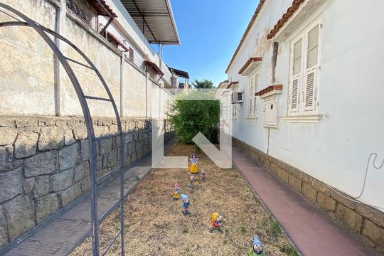 Jardim de casa para alugar com 4 quartos, 1147m² em Engenho de Dentro, Rio de Janeiro
