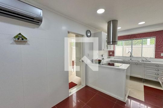 Cozinha de casa de condomínio à venda com 6 quartos, 300m² em Recreio dos Bandeirantes, Rio de Janeiro