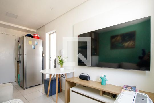 Sala de kitnet/studio à venda com 1 quarto, 28m² em Jardim Planalto, São Paulo