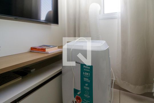 Sala de kitnet/studio à venda com 1 quarto, 28m² em Jardim Planalto, São Paulo