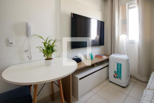 Sala de kitnet/studio à venda com 1 quarto, 28m² em Jardim Planalto, São Paulo