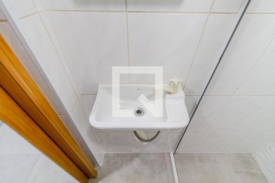 Banheiro de casa à venda com 1 quarto, 40m² em Pinheiros, São Paulo