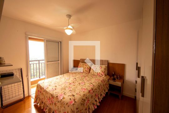 Suíte de apartamento para alugar com 3 quartos, 76m² em Jardim Tupanci, Barueri