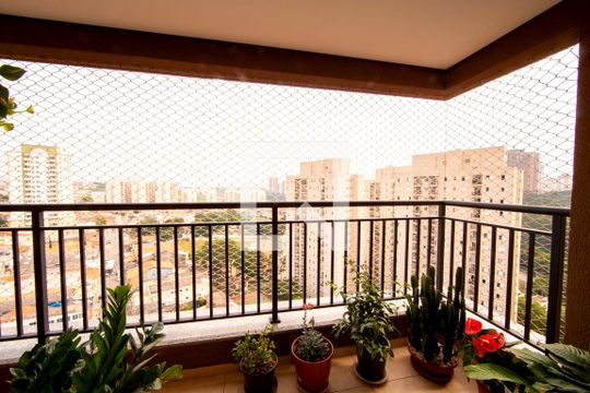 Varanda da Sala de apartamento para alugar com 3 quartos, 76m² em Jardim Tupanci, Barueri