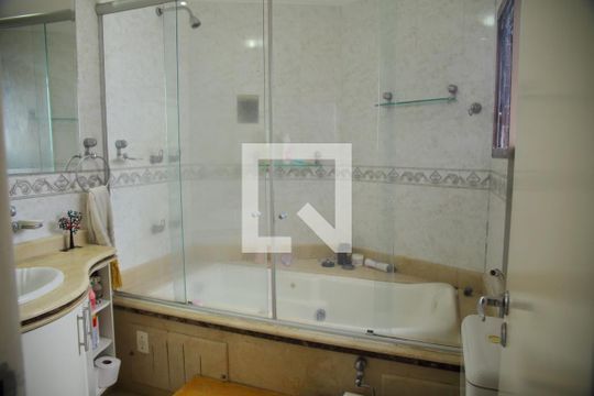 Banheiro Suíte 1 de apartamento à venda com 3 quartos, 127m² em Vila Margarida, São Bernardo do Campo