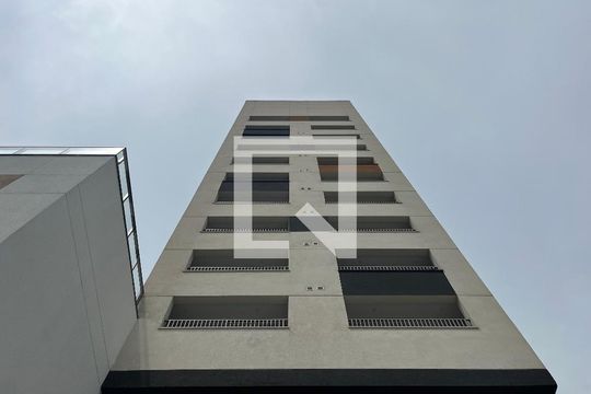 Fachada do Prédio de kitnet/studio à venda com 1 quarto, 27m² em Vila Romana, São Paulo