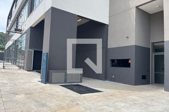 Fachada do Prédio de kitnet/studio à venda com 1 quarto, 27m² em Vila Romana, São Paulo
