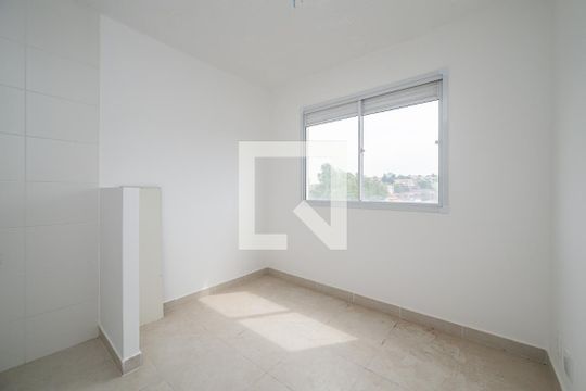 Kitnet/Studio à venda com 2 quartos, 32m² em Jardim Itacolomi, São Paulo