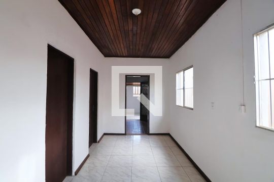 Sala de casa à venda com 2 quartos, 90m² em Fátima, Canoas