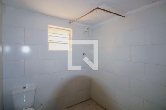 Banheiro 1 de casa à venda com 2 quartos, 90m² em Fátima, Canoas