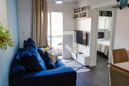 Sala de apartamento à venda com 2 quartos, 48m² em Santa Maria, Osasco