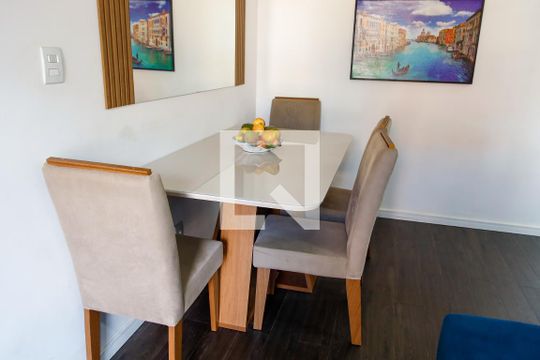 Sala de apartamento à venda com 2 quartos, 48m² em Santa Maria, Osasco