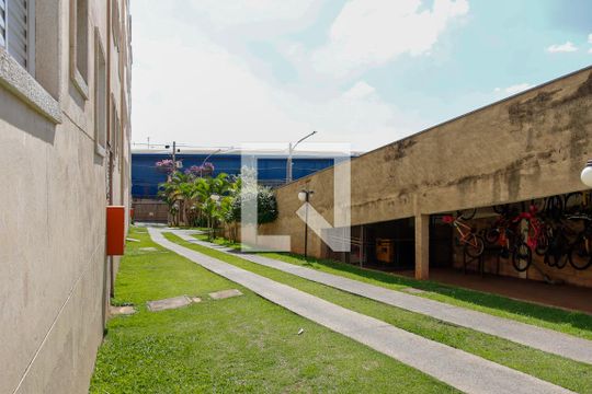 Área comum de apartamento à venda com 2 quartos, 48m² em Santa Maria, Osasco