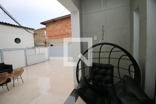 Varanda de casa à venda com 3 quartos, 120m² em Olaria, Rio de Janeiro