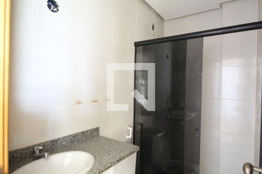 Banheiro social de apartamento à venda com 2 quartos, 54m² em Pechincha, Rio de Janeiro